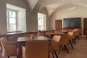 Račice Castle - Hall for Congresses, Celebrations, Multimedia TV